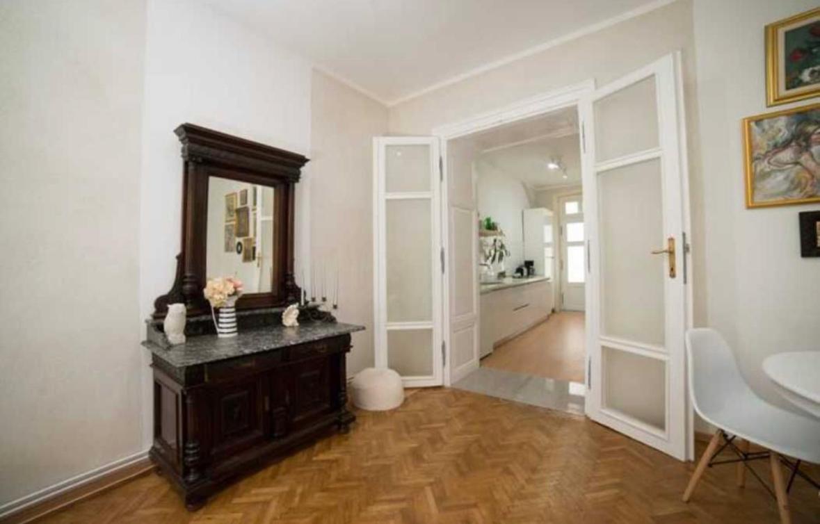 Charming Apartament City Center Timisoara Ngoại thất bức ảnh